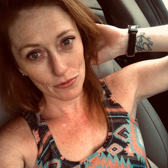 Meet your Posher, Ashley - Picture 1 of 2